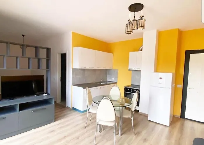 Center Sun Shine 公寓 *